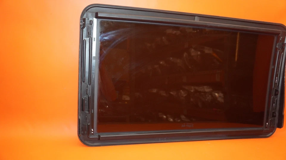 MERCEDES BENZ S550 SUNROOF GLASS 2007 2008 2009 2010 2011 2012 2013 A2217800421 - Image 4 of 4