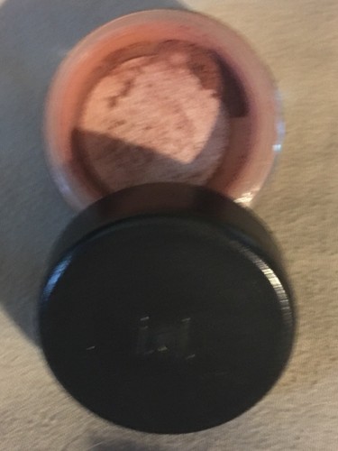BAREMINERALS VOGUE EYE SHADOW .02 Oz Bare Minerals Escentuals Very Rare Full As - Picture 2 of 3