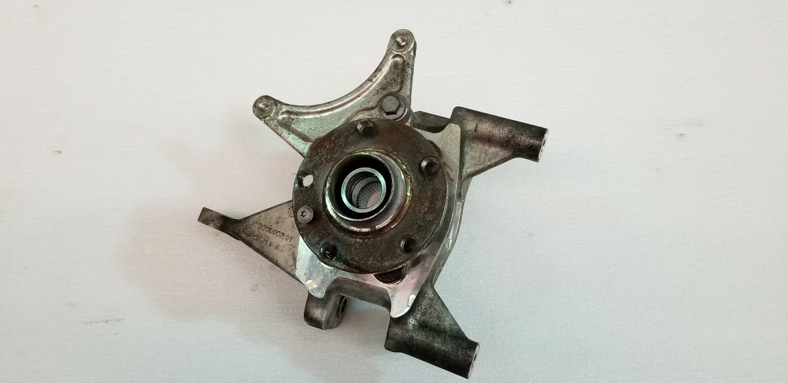 MCLAREN 570S 650S MP4-12C REAR RIGHT WHEEL HUB SPINDLE OEM 11B0094CP 11B0520CP