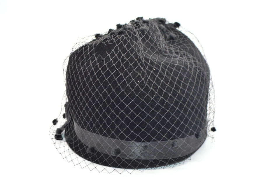 Cherry and Webb Mid Century Negro Importado Piel Cinta Red Cubo Vestido Sombrero Foto 2 de 4