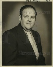 1971 Press Photo Carroll J. Serpas Sr., Manager of Gulf Federal Saving and Loan