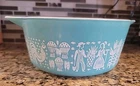 Vintage Pyrex Butterprint 2.5 qt Casserole Turquoise Amish No Lid