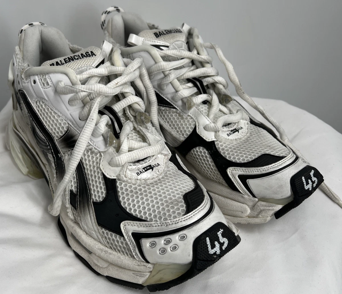 BALENCIAGA runnera 37 ホワイト Balenciaga Runner Sneaker White Black for sale | eBay
