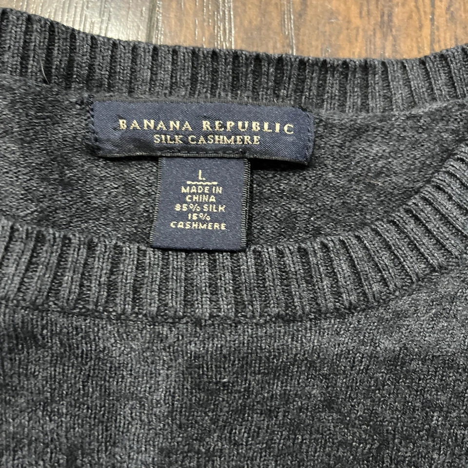 Suéter de seda de cachemir de Banana Republic, gris carbón, talla grande para mujer Foto 2 de 4