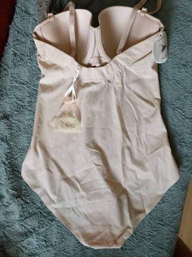 Triumph Body*** Modell Body Make Up skin /haut/ nude 75 B Neu mit Etikett - Bild 4 von 4