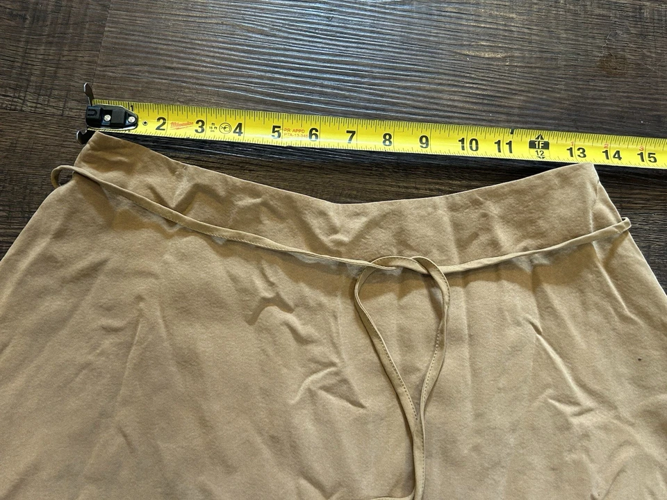 Falda Tommy Bahama Para Mujer 100% Fregadero Marrón Con Corbata y Detalle Floral Talla 6 Foto 2 de 4