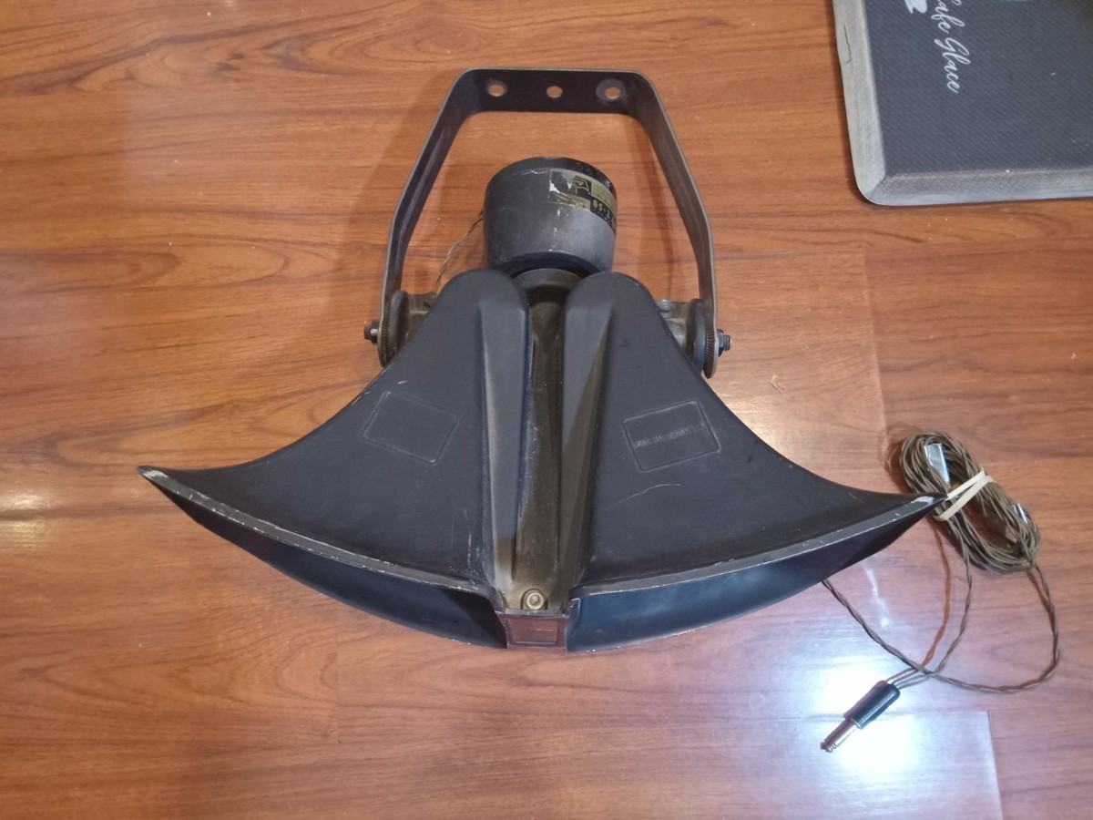 ユニバ－スティ　サウンド　ドライバ－T-50　スピ－カ－　2個　名器です！ Vintage Speaker - University Sound T-50 T50 Horn Driver 50 Watts