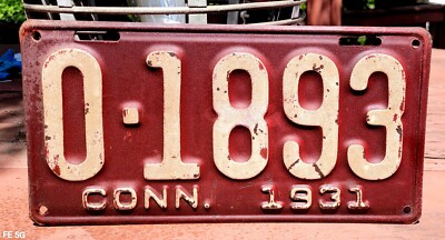   - CONNECTICUT - 1931 TAXI license plate, hard year O prefix, original