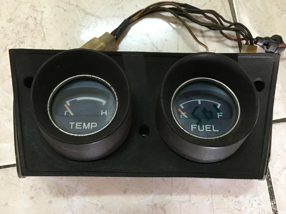 Cuadro medidor de combustible y temperatura JDM Honda Civic 1200 SB1 1973-1979 (usado) Foto 2 de 4