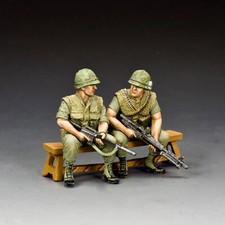 KING COUNTRY VIETNAM WAR VN174 U.S.M.C SITTING M60 MG TEAM