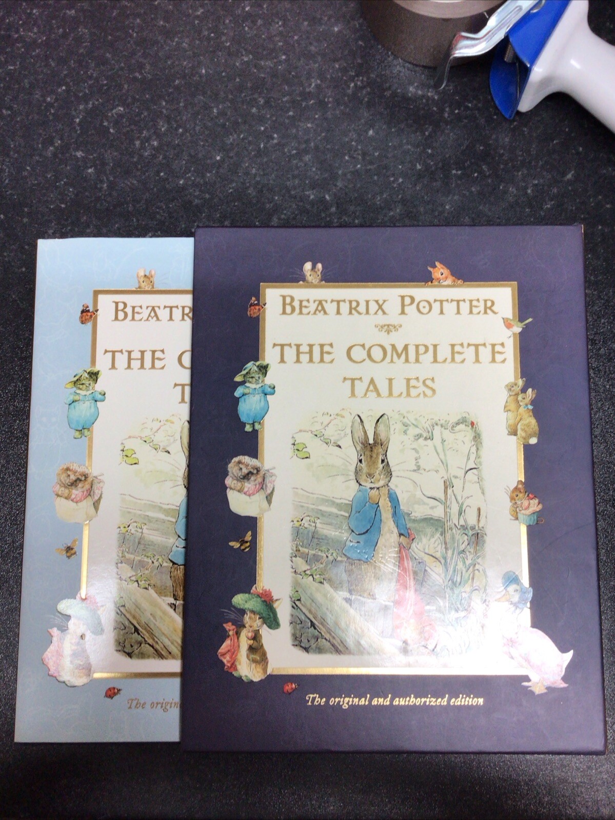 Beatrix Potter - the Complete Tales with slipcase by Beatrix Potter, Hardback