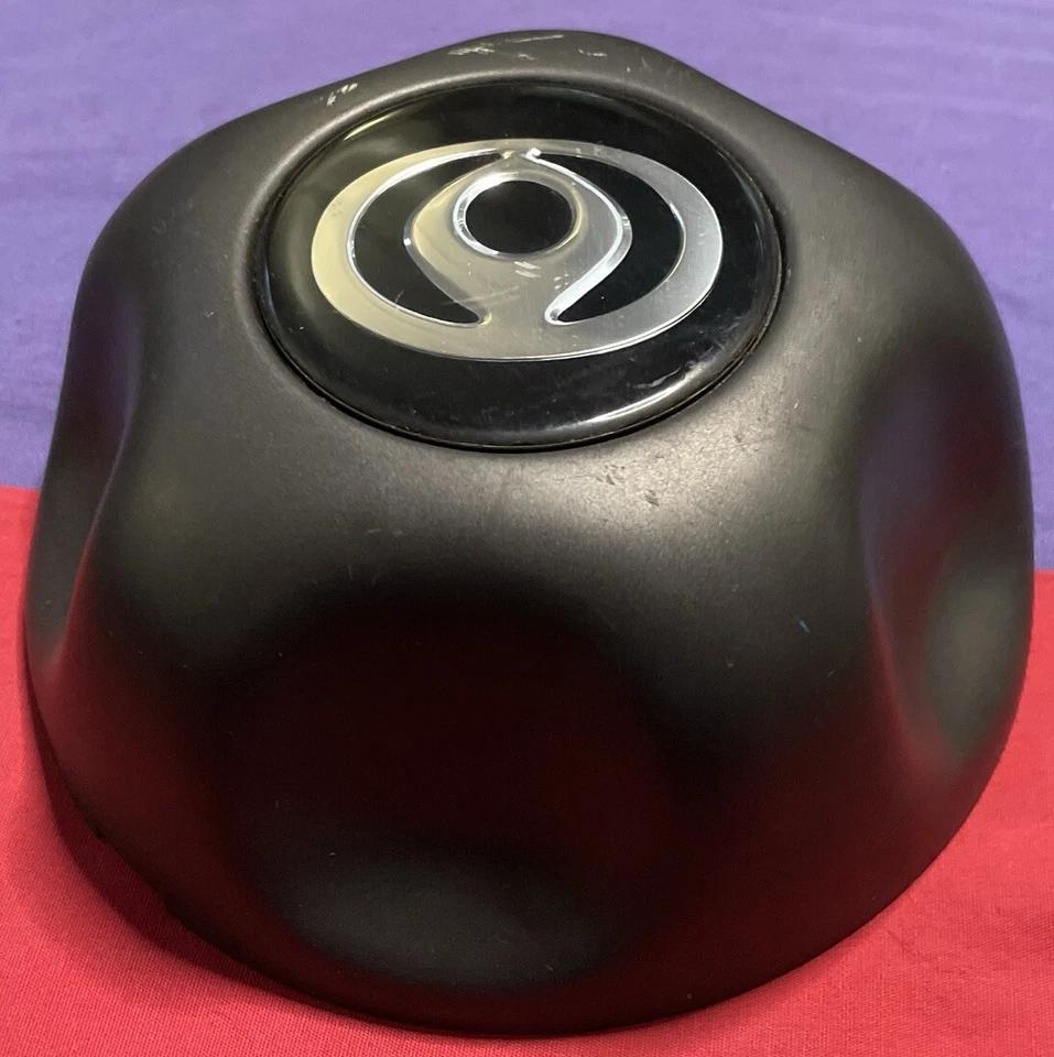 Оригинальные черные центральные колпаки колес для пикапа Mazda B3000 B2600 1998-2010 годов выпуска - Изображение 4 из 4