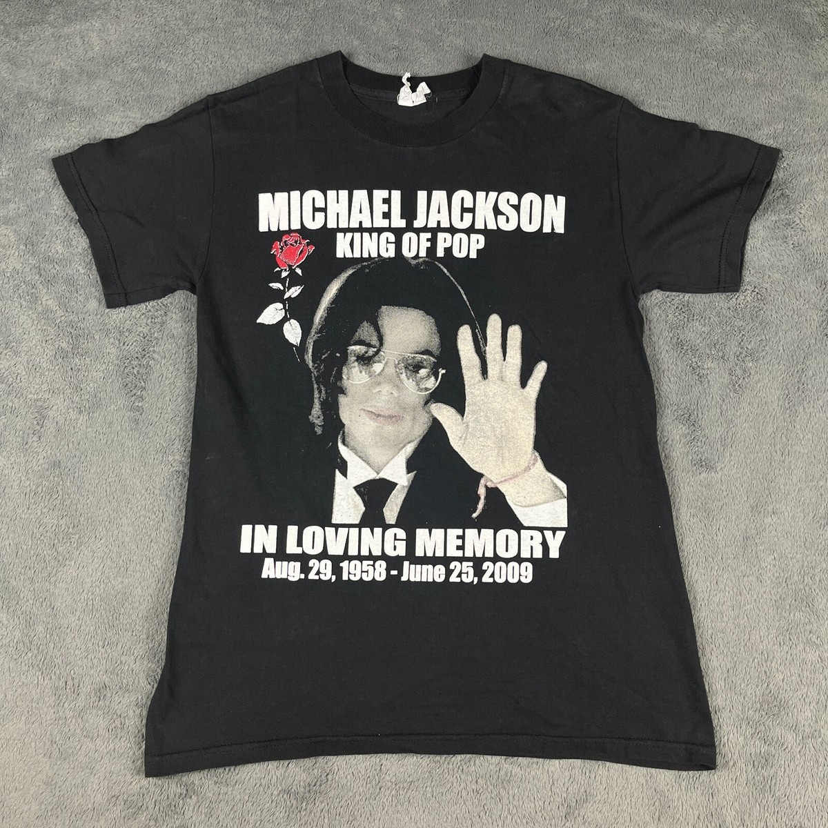 ミュージシャン MichaelJackson In Loving Memory 2009 Tee Michael Jackson In Loving Memory 2009 T-Shirt Size Small