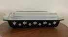 Vintage Pyrex Black Snowflake 548-B Space Saver Casserole with Lid (1-1/4 Quart)