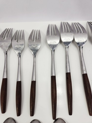 Vintage Interpur INR2 Stainless St. Flatware 32 pieces, MCM, Japan - Picture 15 of 17