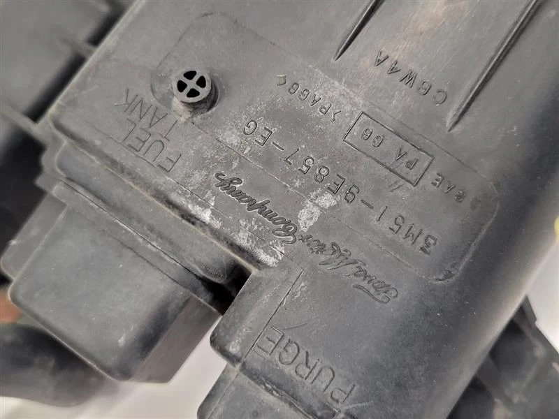 MAZDA 3 2008 Fuel Vapor Canister 1978787 Foto 3 de 4