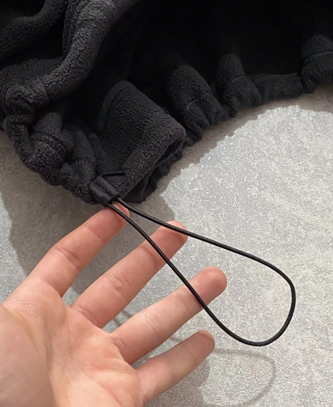 Yeezy Gap Engineered by Balenciaga 32 Felpa con Cappuccio Imbottita in Pile Polare Nero Taglia S