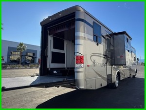 2014 Newmar Canyon Star 3921 like thor outlaw