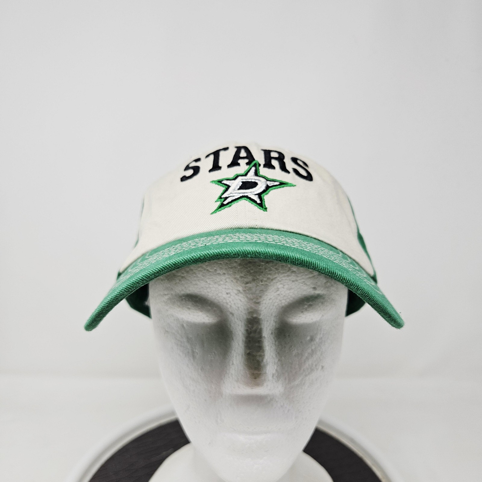 Dallas Stars Hat Cap Strap Back Mens One Size Green NHL Hockey Fan Favorite