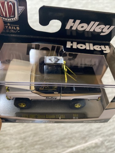 MÁQUINAS M2 1976 GMC SIERRA GRANDE 15 4x4 Chase Borde Oro 1/750 1:64 R64 Nuevo - Imagen 10 de 11