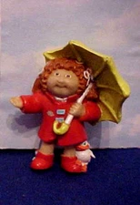 1980's Cabbage Patch Kids or Pvc Doll Singin in the Rain /Umbrella / Parasol