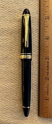 Mint Sailor 1911 Fountain Pen, Japan, 14K 585 Gold Nib, Fine Mint Sailor 1911 Fountain Pen, Japan, 14K 585 Gold Nib, Fine