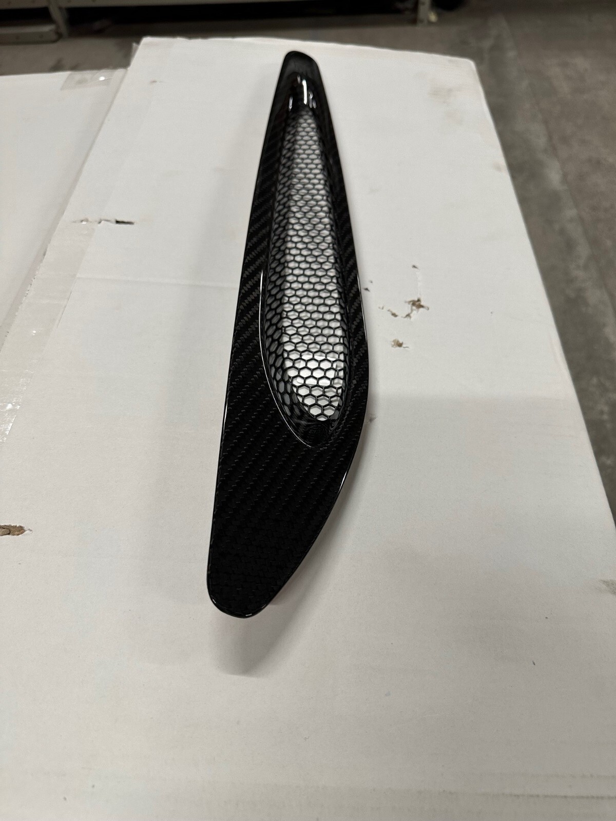 McLaren 750s Bonnet Duct Carbon LH
