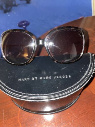 Marc by Marc Jacobs Women display picture 3