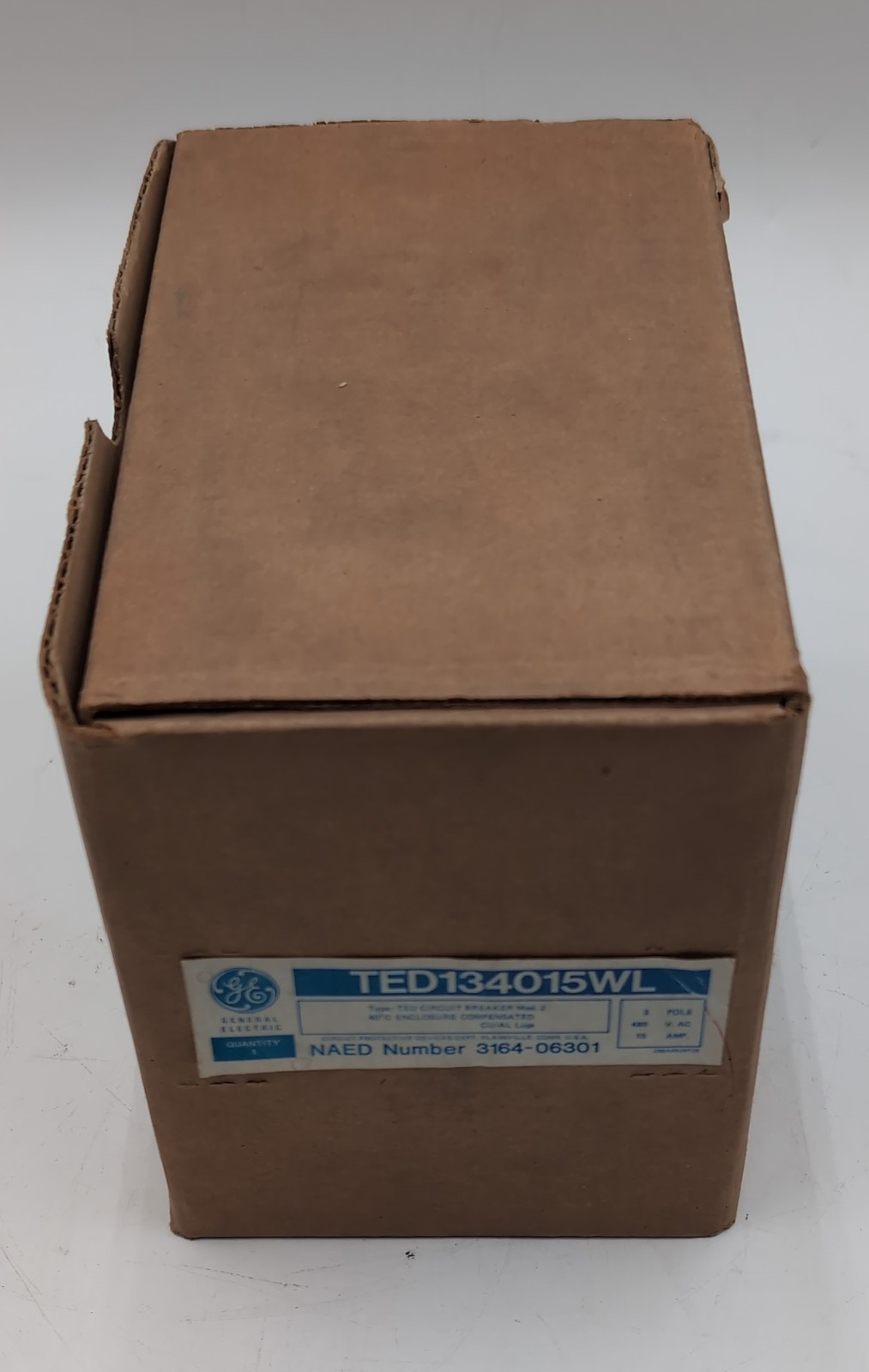GE TED134015WL Circuit Breaker 3-Pole 15 Amp 480V E150 Line With Lugs NEW
