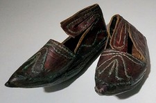 Pair 18th C. Children's Leather Latchet Shoes c. 1775-1800 Embroidered Calfskin
