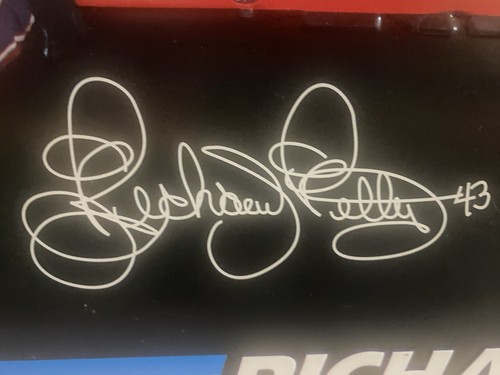 Autographed Richard Petty Metal Sign And Program - Picture 3 of 8
