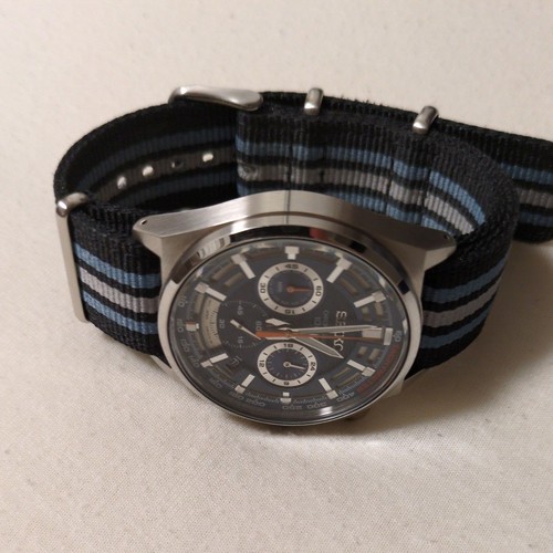 Seiko 8T63-00T0 SSB409P1 Chronographe Date Quartz Montre Hommes Authentic Marche - Photo 3 sur 4