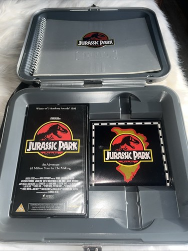 Jurassic Park 1994 DNA Collector Case VHS Video Tape , Strap ,map