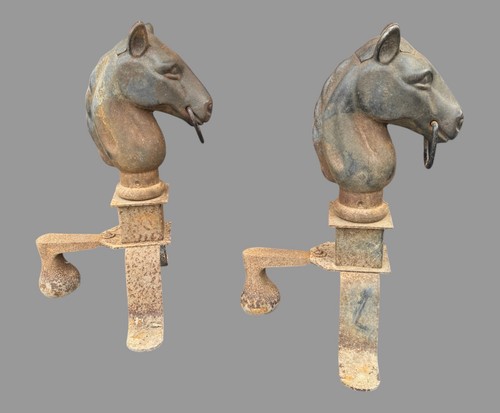 Par de chenets antiguos de hierro fundido con figura de cabeza de caballo Andirons chimenea - Imagen 9 de 10