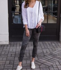 SPANX Women's Camouflage Look At Me Now Leggings Size M Seamless Black Gray