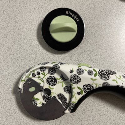 Gingher Designer ELLA 45mm Rotary Cutter RIGHT Handed Sewing Fabric Quilt  Tool