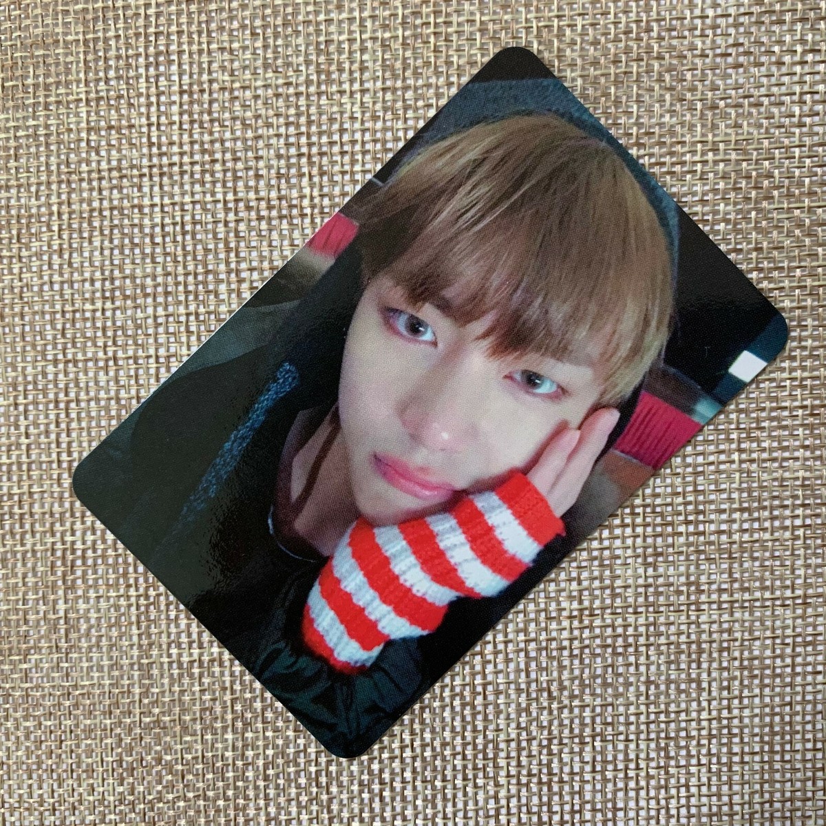 BTS テテ トレカ ユーネバーウォークアローン BTS テテ トレカ ユーネバーウォークアローン Amazon.co.jp