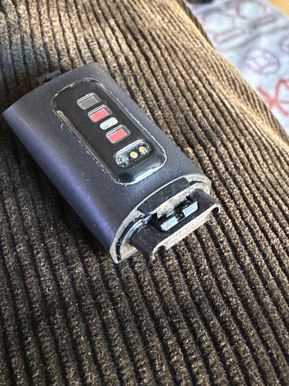 Fitbit Charge 4 (Black) Working, broken strap connector eBay