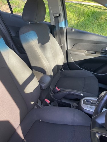 Holden Cruze 2014 equipe sports edition. low kms 1 elderly owner. as new - Picture 10 of 21