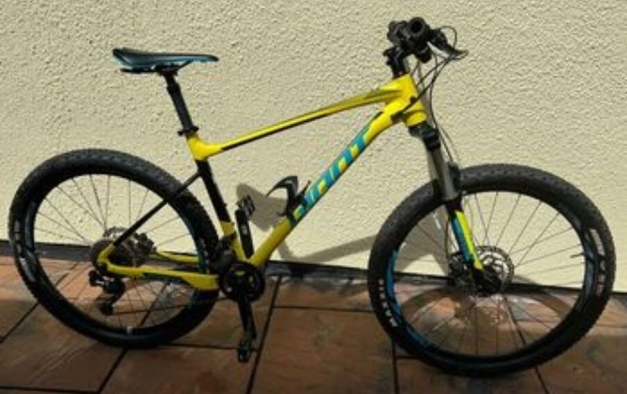 Mens Giant Fathom 3 Large Mountain Bike eBay