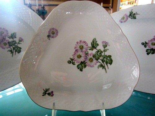 2 BING GRONDAHL B&G Porcelain DINNER PLATES 9½" H'Paint PINK Flowers Denmark EC - Picture 7 of 11