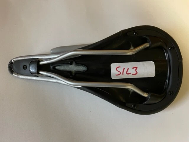 Selim de mountain bike WTB Silverado com trilhos de aço 135x280mm 296g preto e prata sil3 - Imagem 2 de 2