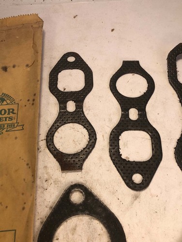 1949 Chevrolet 6 manifold gasket set Victor MS-12122 - Picture 2 of 5