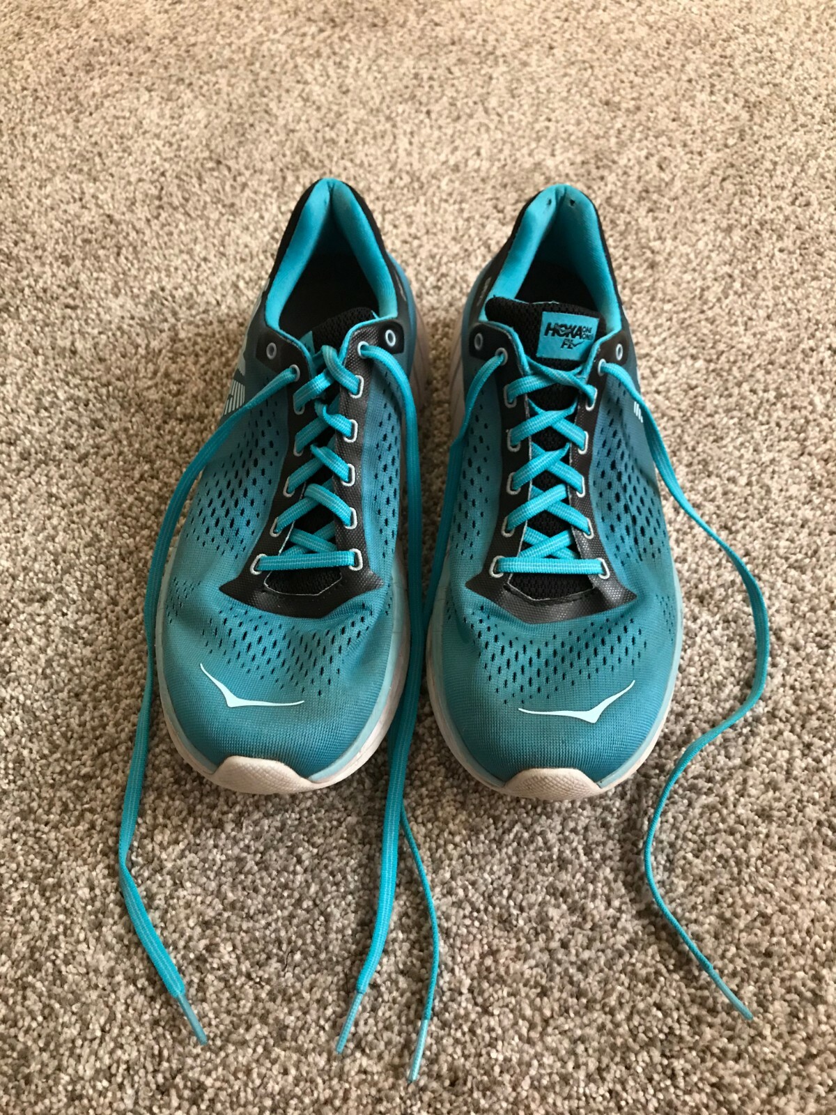 hoka cavu women's running shoes