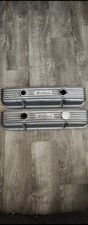 Vintage Edelbrock Curved Script Finned Valve Covers Sbc Chevy Chevrolet