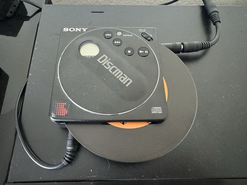 Sony D-88 Discman CD Player Working (Only Plays For A Minute) Ship to US only .