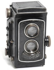 Foth C.F., Foth-flex (I) TLR Camera with Foth Anastigmat 1:3.5 F = 75mm