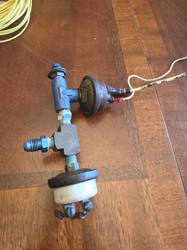 Cessna 337 Super Skymaster / Hobbs Pressure Switch 