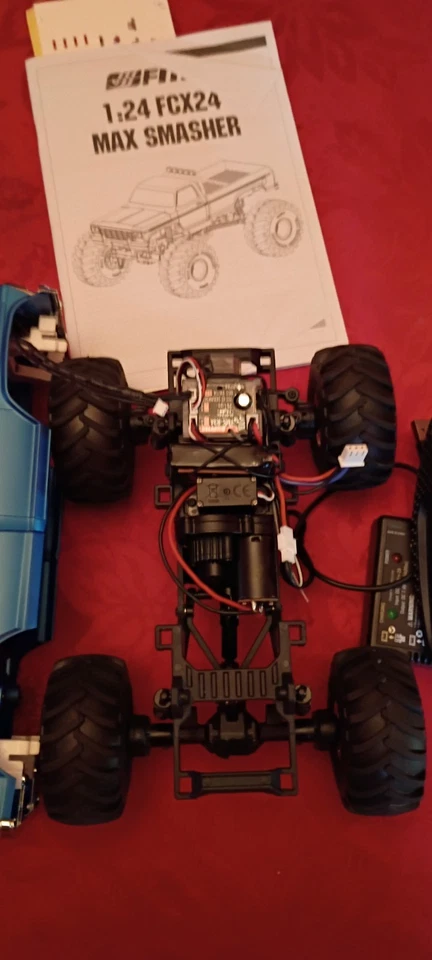 RC Car Truck Crawler FMS FCX24 Smasher V2 Blue 1/24 Scale 4WD Monster Truck RTR - Image 4 of 4