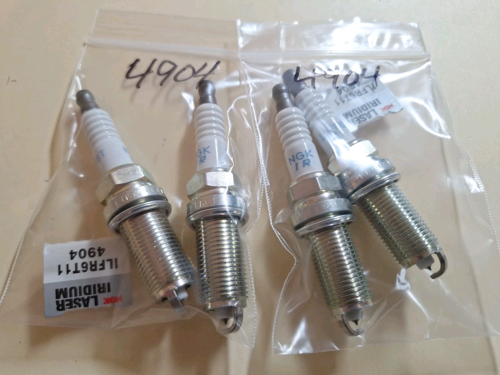 Pack Of 4 Genuine NGK Laser Iridium Spark Plugs. ILFR6T11 4904